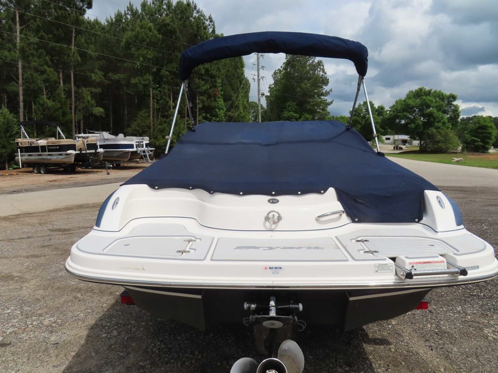 2011 210 Bowrider Mercruiser MPI Trailer