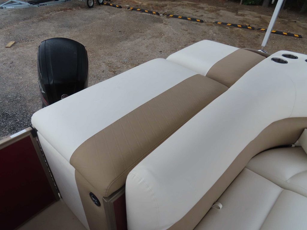 2016 240 Fish SE