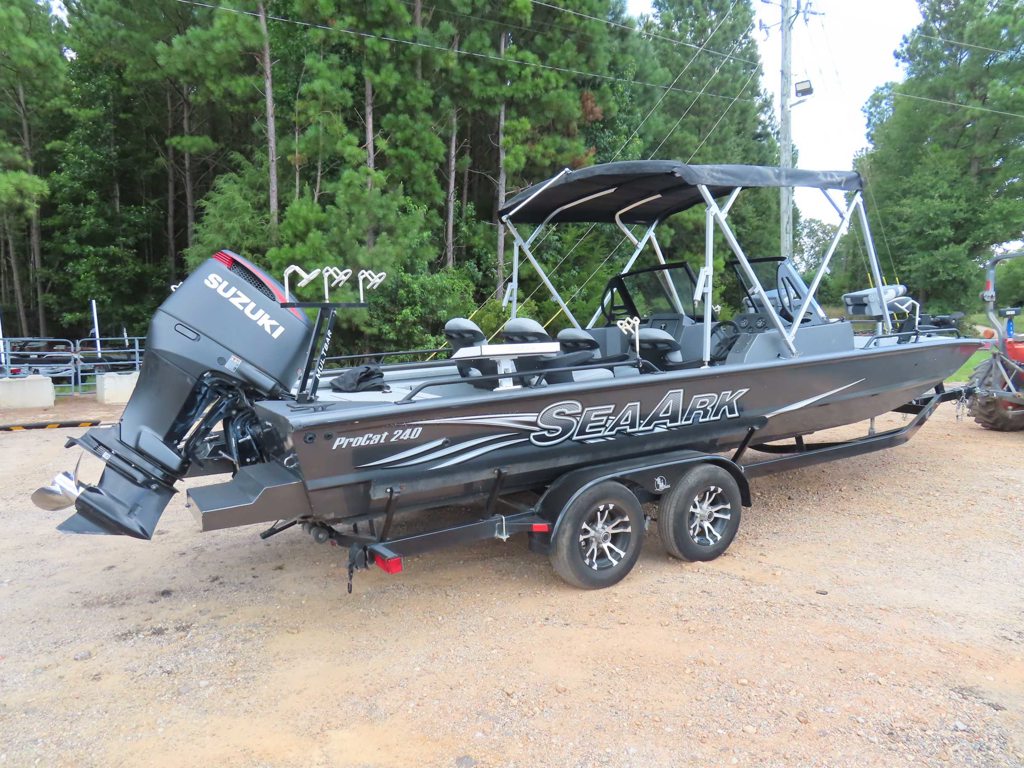 2022 ProCat 240 Suzuki 250ss 143 Hours Trailer