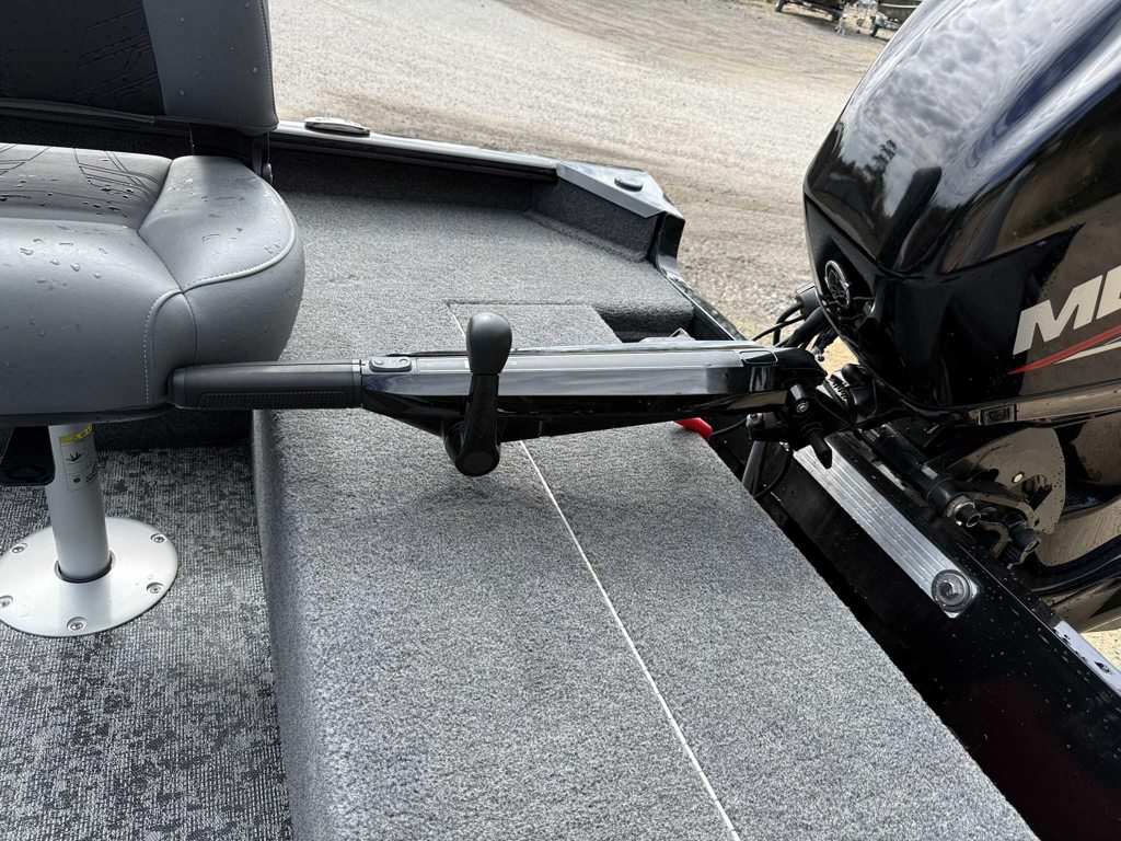 2025 Super Guide V16 Tiller w/ Mercury 40 Trailer