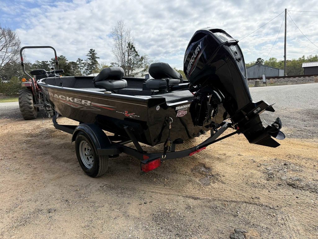 2025 Super Guide V16 Tiller w/ Mercury 40 Trailer