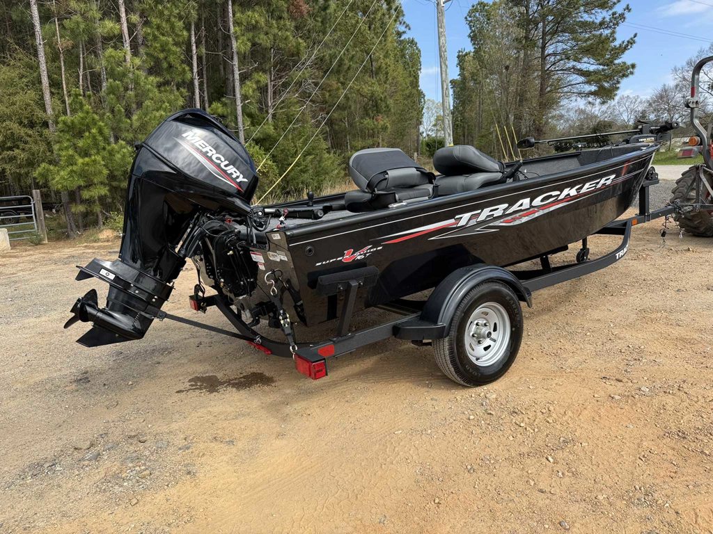 2025 Super Guide V16 Tiller w/ Mercury 40 Trailer