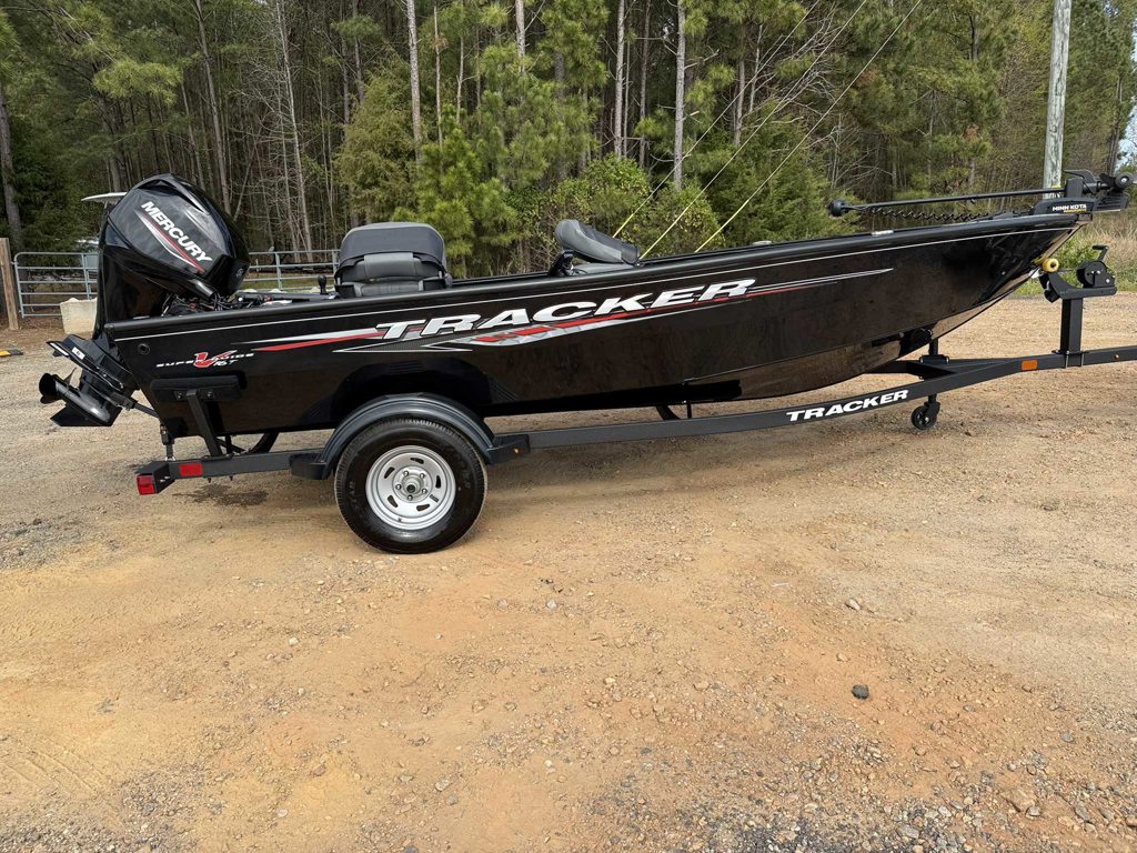 2025 Super Guide V16 Tiller w/ Mercury 40 Trailer