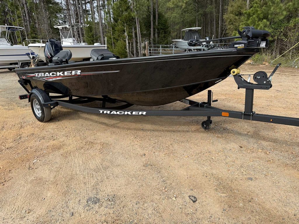 2025 Super Guide V16 Tiller w/ Mercury 40 Trailer